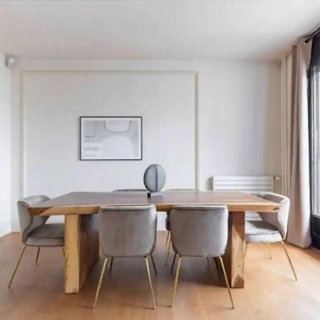 Avenue Montaigne Luxury Apartment 2Br 4P Париж Екстериор снимка