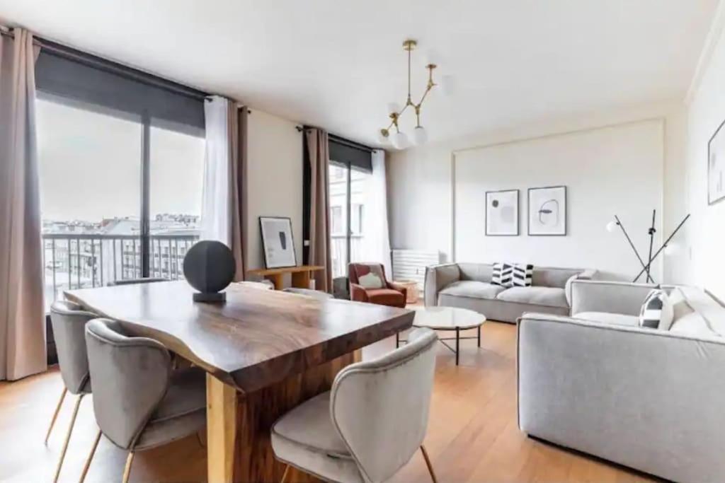 Avenue Montaigne Luxury Apartment 2Br 4P Париж Екстериор снимка